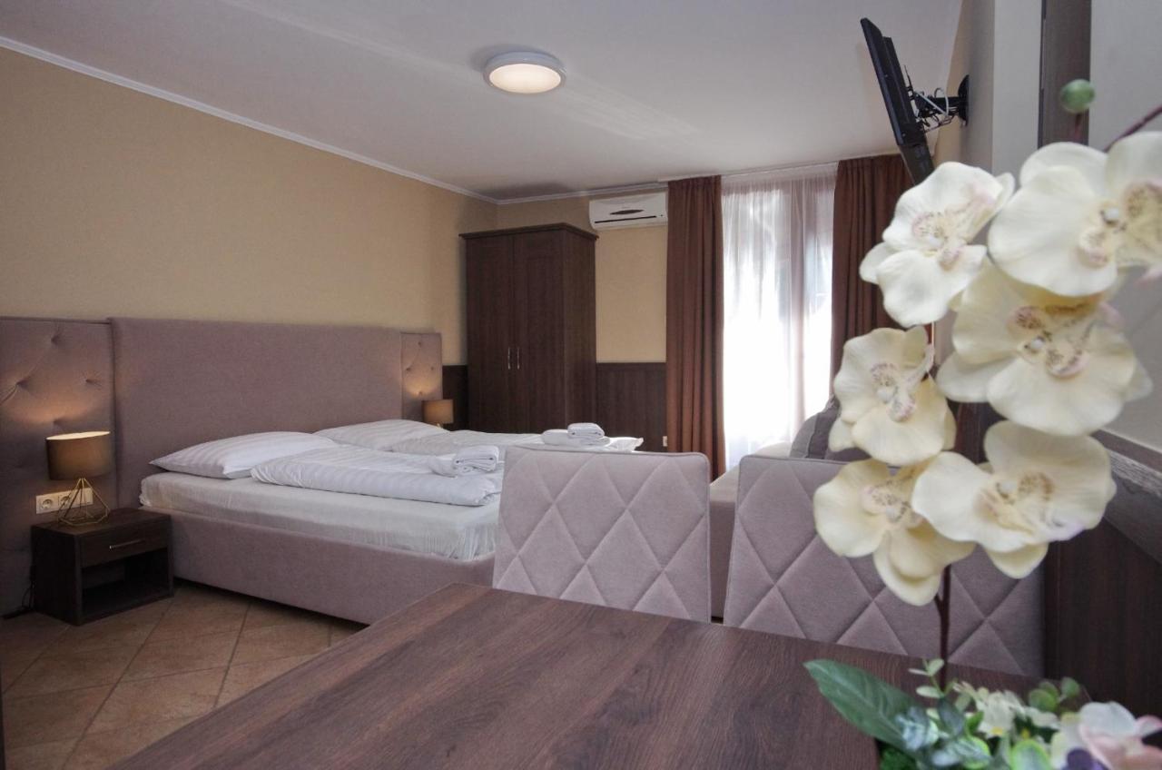 Varfuerdo Panzio Appartement *
